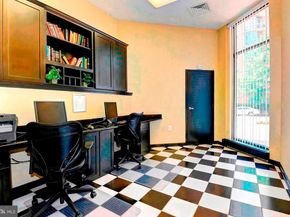 1001 N Randolph Street 106, Arlington VA 22201