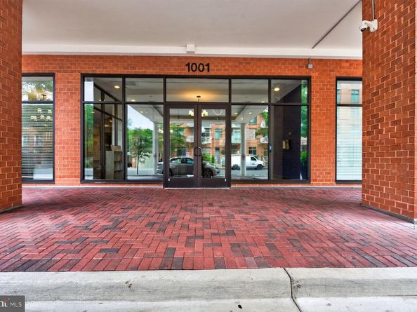 1001 N Randolph Street 106, Arlington VA 22201