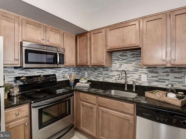 1001 N Randolph Street 106, Arlington VA 22201