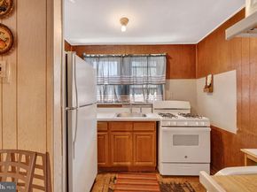 5829 N 21st Street, Philadelphia PA 19138