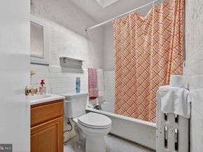 5829 N 21st Street, Philadelphia PA 19138