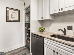 3701 5TH Street S 501, Arlington VA 22204