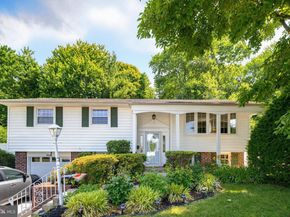 865 Morefield Road, Philadelphia PA 19115