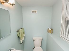 865 Morefield Road, Philadelphia PA 19115