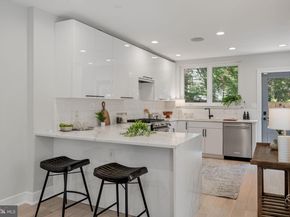 909 S 25TH Street, Philadelphia PA 19146