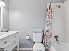 11757 Arbor Glen Way, Reston VA 20194