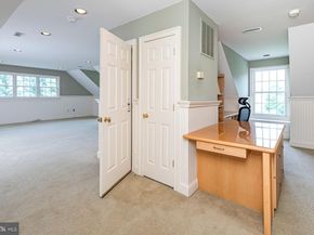 12 Crestwood Circle, New Hope PA 18938