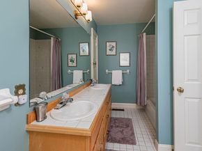 12 Crestwood Circle, New Hope PA 18938
