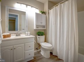 1816 Society Place E2, Newtown PA 18940