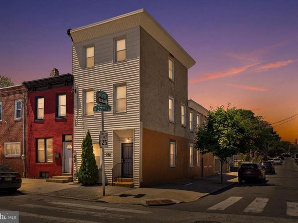 742 N 37TH Street, Philadelphia PA 19104