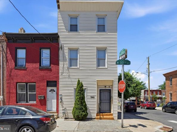 742 N 37TH Street, Philadelphia PA 19104