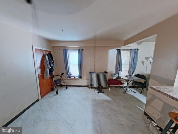21 W Harvey Street, Philadelphia PA 19144