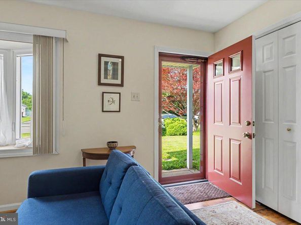 695 Locust Road, Warminster PA 18974
