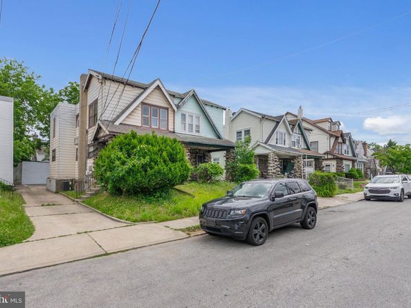 11 Oakley Road, Upper Darby PA 19082