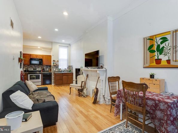 4031 Green Street, Philadelphia PA 19104