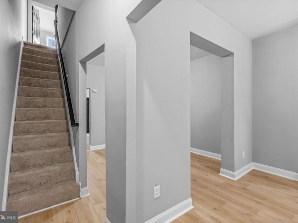 2461 N Garnet Street, Philadelphia PA 19132