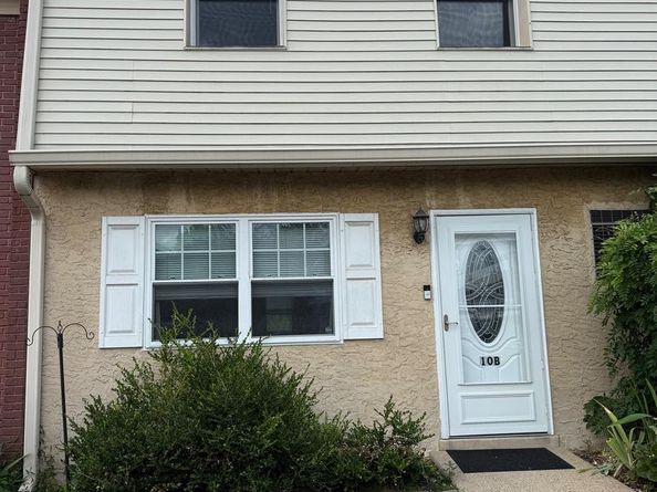 515 N York Road 10B, Willow Grove PA 19090