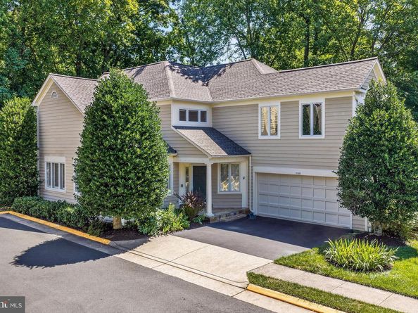 11201 Pavilion Club Court, Reston VA 20194