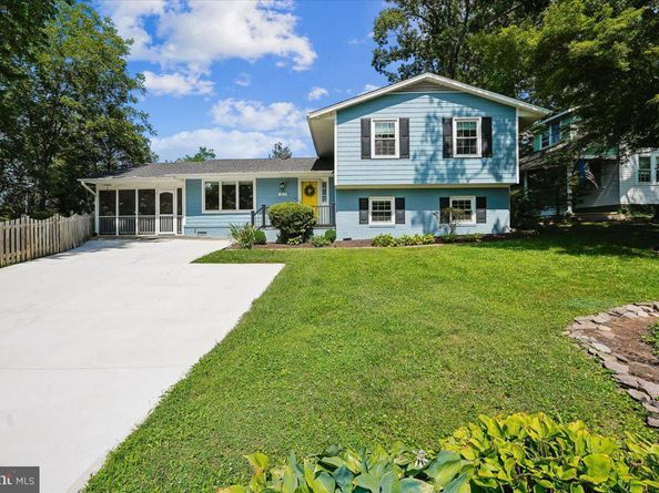 3831 N Vernon Street N, Arlington VA 22207