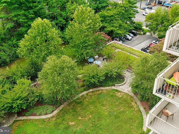 5101 River Road 1514, Bethesda MD 20816