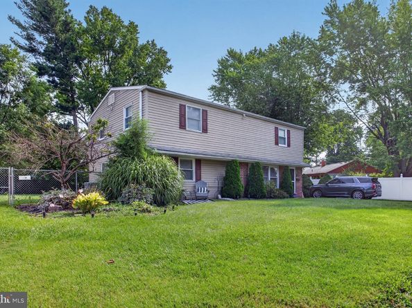 2741 Fernwood Avenue, Abington PA 19001