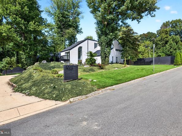 1001 W Allens Lane, Philadelphia PA 19119