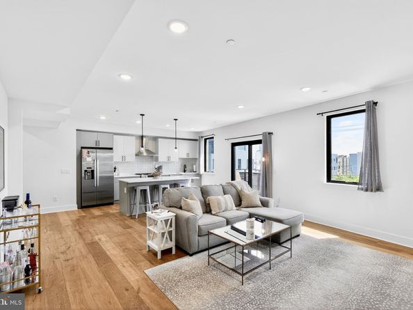 1801 Fairmount Avenue  UNIT 303, Philadelphia PA 19130