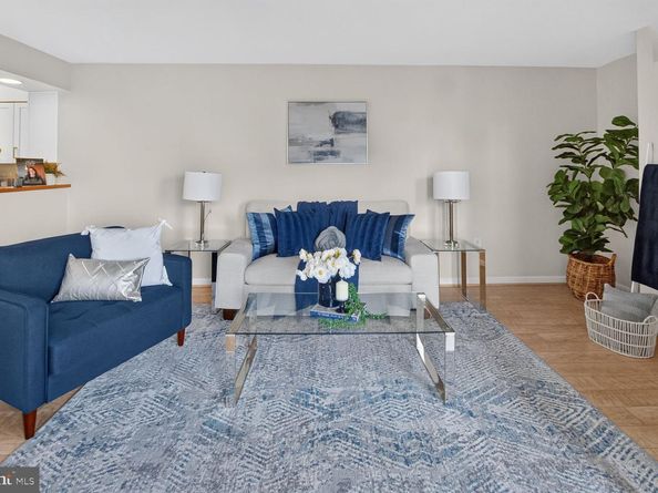 2111 NW Wisconsin Avenue NW 301, Washington DC 20007