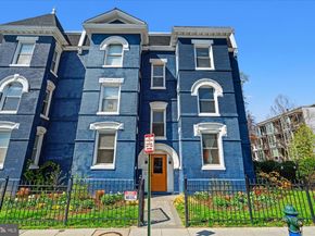 1040 6TH Street NE 302, Washington DC 20002