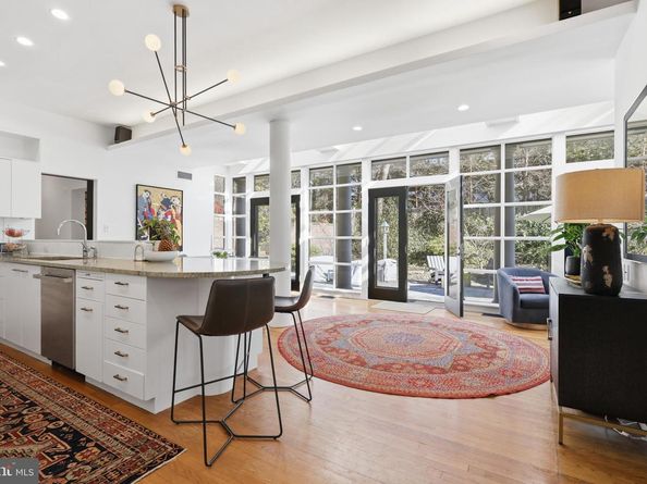 8219 Saint Martins Lane, Philadelphia PA 19118