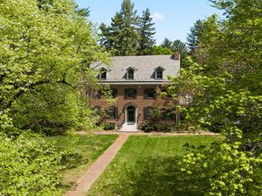 8219 Saint Martins Lane, Philadelphia PA 19118
