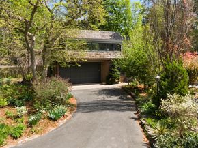 8219 Saint Martins Lane, Philadelphia PA 19118