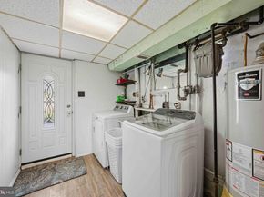 585 Wigard Avenue, Philadelphia PA 19128