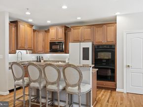 7714 Spoleto Lane 54, Mclean VA 22102