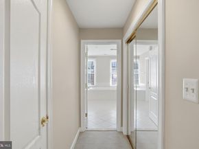 7714 Spoleto Lane 54, Mclean VA 22102