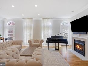 7714 Spoleto Lane 54, Mclean VA 22102