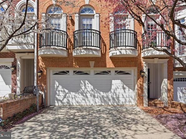 7714 Spoleto Lane 54, Mclean VA 22102