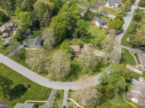 207 Anthony Wayne Drive, Wayne PA 19087