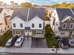 9522 Golfview Lane, Philadelphia PA 19114