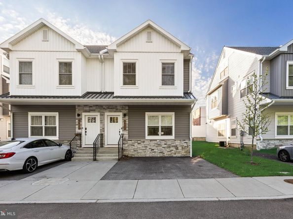 9522 Golfview Lane, Philadelphia PA 19114