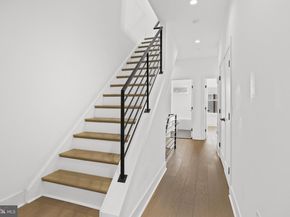 9522 Golfview Lane, Philadelphia PA 19114