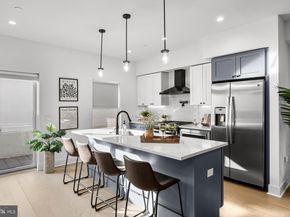 9522 Golfview Lane, Philadelphia PA 19114