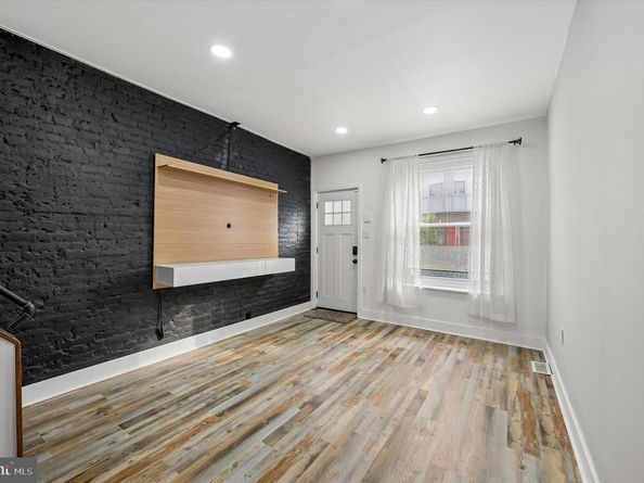 1812 E Albert Street, Philadelphia PA 19125