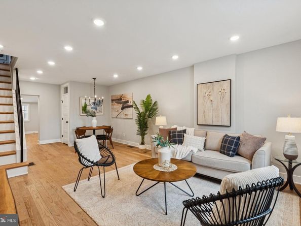 3867 Manor Street, Philadelphia PA 19128