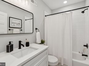 3867 Manor Street, Philadelphia PA 19128