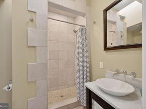 625 14TH Street NE, Washington DC 20002