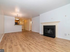 3176 Summit Square Drive 4D3, Oakton VA 22124