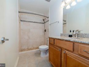 3176 Summit Square Drive 4D3, Oakton VA 22124