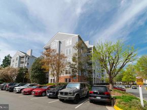 3176 Summit Square Drive 4D3, Oakton VA 22124