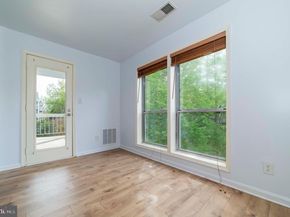 3176 Summit Square Drive 4D3, Oakton VA 22124
